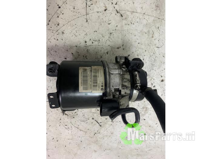 Stuurbekrachtiging Pomp van een MINI Mini One/Cooper (R50) 1.6 16V One 2004