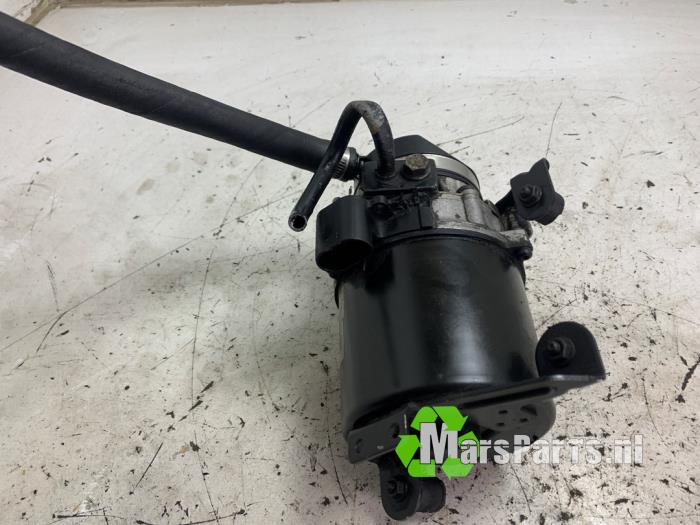 Stuurbekrachtiging Pomp van een MINI Mini One/Cooper (R50) 1.6 16V One 2004