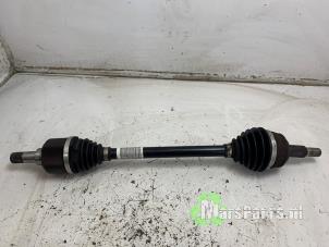 Gebruikte Homokineetas links-voor Opel Grandland (X) 1.2 Turbo 12V Prijs € 100,00 Margeregeling aangeboden door Autodemontagebedrijf De Mars