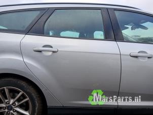 Gebruikte Deur 4Deurs rechts-achter Ford Focus 3 Wagon 1.0 Ti-VCT EcoBoost 12V 100 Prijs € 125,00 Margeregeling aangeboden door Autodemontagebedrijf De Mars