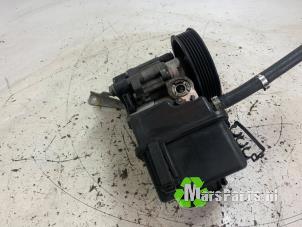 Gebruikte Pomp Servo Mercedes E Estate (S212) E-200 CDI 16V BlueEfficiency,BlueTEC Prijs € 100,00 Margeregeling aangeboden door Autodemontagebedrijf De Mars