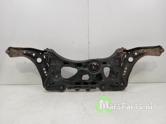 Gebruikte Subframe Volkswagen Golf VII Variant (AUVV) 1.6 TDI 16V Prijs € 125,00 Margeregeling aangeboden door Autodemontagebedrijf De Mars