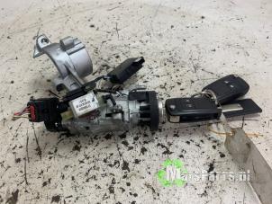 Gebruikte Kontaktslot + computer Opel Mokka/Mokka X 1.4 Turbo 16V 4x2 Prijs € 35,00 Margeregeling aangeboden door Autodemontagebedrijf De Mars