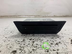 Gebruikte Navigatie computer Mazda CX-3 (DJ/DK) 2.0 SkyActiv-G 120 Prijs € 150,00 Margeregeling aangeboden door Autodemontagebedrijf De Mars