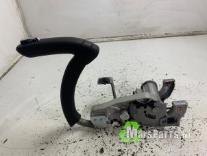 Gebruikte Handrem Mechaniek Opel Mokka/Mokka X 1.4 Turbo 16V 4x2 Prijs € 150,00 Margeregeling aangeboden door Autodemontagebedrijf De Mars