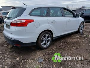 Gebruikte Achteras voorwielaandrijving Ford Focus 3 Wagon 1.0 Ti-VCT EcoBoost 12V 100 Prijs € 125,00 Margeregeling aangeboden door Autodemontagebedrijf De Mars