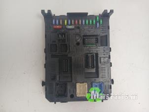 Gebruikte Module Bodycontrol Peugeot Partner (GC/GF/GG/GJ/GK) 1.6 BlueHDi 100 Prijs € 125,00 Margeregeling aangeboden door Autodemontagebedrijf De Mars