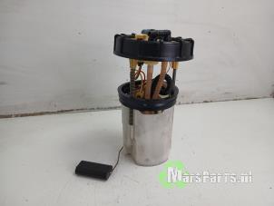Gebruikte Brandstofpomp Elektrisch Volkswagen Transporter T6 2.0 TDI 204 Prijs € 75,00 Margeregeling aangeboden door Autodemontagebedrijf De Mars