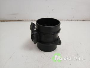 Gebruikte Luchtmassameter Mercedes Vito (447.6) 1.6 111 CDI 16V Prijs € 25,00 Margeregeling aangeboden door Autodemontagebedrijf De Mars