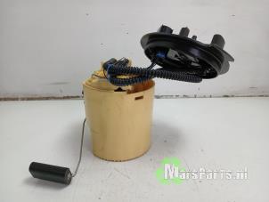 Gebruikte Tank element Pomp Mercedes Vito (447.6) 1.6 111 CDI 16V Prijs € 350,00 Margeregeling aangeboden door Autodemontagebedrijf De Mars