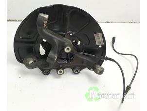 Gebruikte Asschenkel rechts-voor Mercedes E (W212) E-200 CGI 16V BlueEfficiency Prijs € 50,00 Margeregeling aangeboden door Autodemontagebedrijf De Mars