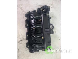 Gebruikte Inlaatspruitstuk Opel Corsa E 1.3 CDTi 16V ecoFLEX Prijs € 50,00 Margeregeling aangeboden door Autodemontagebedrijf De Mars