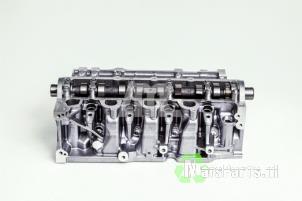 Nieuwe Cilinderkop Renault Captur (2R) 1.5 Energy dCi 110 FAP Prijs € 1.173,11 Inclusief btw aangeboden door Autodemontagebedrijf De Mars