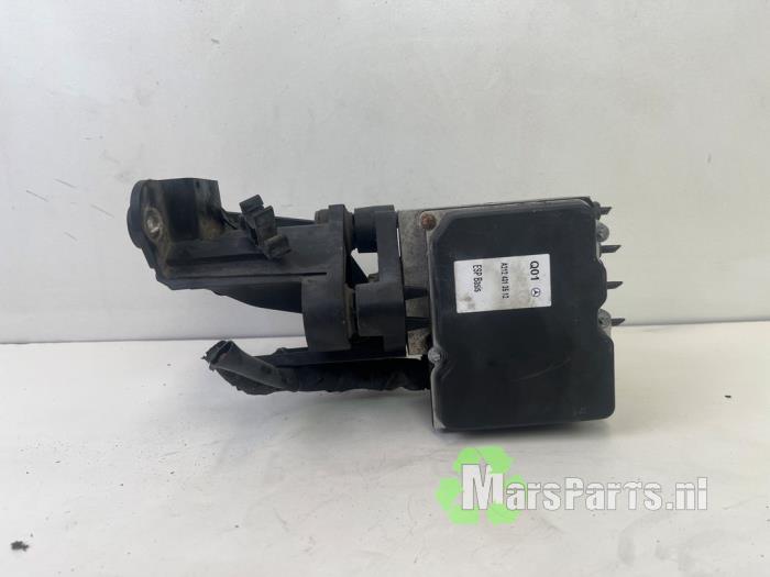 Gebruikte ABS Pomp Mercedes E Estate (S212) E-200 CDI 16V BlueEfficiency,BlueTEC Prijs € 70,00 Margeregeling aangeboden door Autodemontagebedrijf De Mars