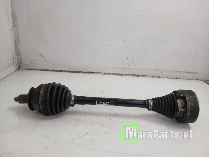Gebruikte Aandrijfas links-voor Volkswagen Polo V (6R) 1.4 TDI DPF BlueMotion technology Prijs € 50,00 Margeregeling aangeboden door Autodemontagebedrijf De Mars