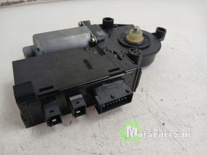 Gebruikte Motor portierruit Peugeot 307 CC (3B) 2.0 16V Prijs € 99,00 Margeregeling aangeboden door Autodemontagebedrijf De Mars