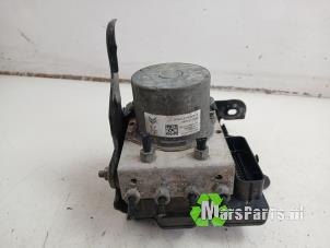 Gebruikte ABS Pomp Toyota ProAce 1.5 D-4D 100 16V Prijs € 300,00 Margeregeling aangeboden door Autodemontagebedrijf De Mars