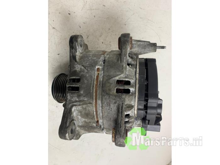 Gebruikte Dynamo Seat Leon (1P1) 2.0 FSI 16V Prijs € 35,00 Margeregeling aangeboden door Autodemontagebedrijf De Mars