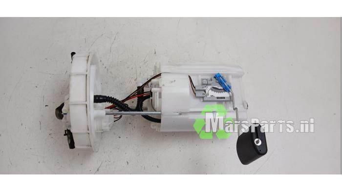 Gebruikte Tank element Pomp Kia Picanto (JA) 1.0 DPi 12V Prijs € 40,00 Margeregeling aangeboden door Autodemontagebedrijf De Mars