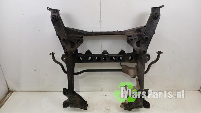 Gebruikte Subframe Mercedes Vito (447.6) 2.2 114 CDI 16V Prijs € 325,00 Margeregeling aangeboden door Autodemontagebedrijf De Mars