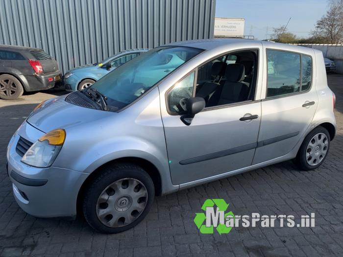 Gebruikte Tank element Pomp Renault Modus/Grand Modus (JP) 1.2 16V Prijs € 50,00 Margeregeling aangeboden door Autodemontagebedrijf De Mars