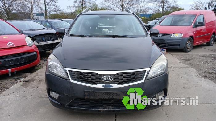 Gebruikte Tank element Pomp Kia Cee'd Sporty Wagon (EDF) 1.4 CVVT 16V Prijs € 35,00 Margeregeling aangeboden door Autodemontagebedrijf De Mars