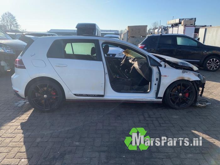 Gebruikte Subframe Volkswagen Golf VII (AUA) 2.0 GTI 16V Clubsport Prijs € 45,00 Margeregeling aangeboden door Autodemontagebedrijf De Mars
