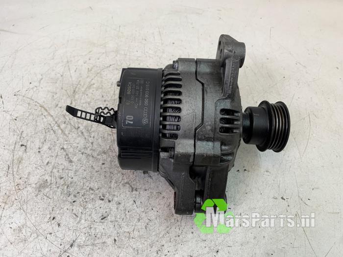 Gebruikte Dynamo Audi 80 (B4) 2.0 E Prijs € 45,00 Margeregeling aangeboden door Autodemontagebedrijf De Mars