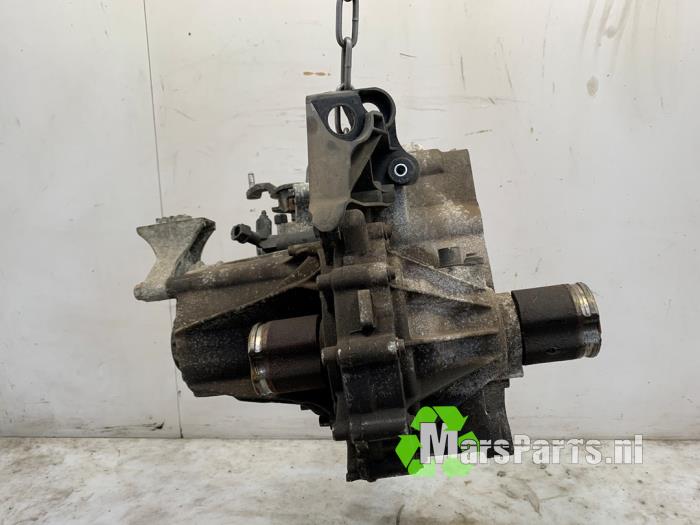 Gebruikte Versnellingsbak Volkswagen Up! (121) 1.0 12V 60 Prijs € 245,00 Margeregeling aangeboden door Autodemontagebedrijf De Mars