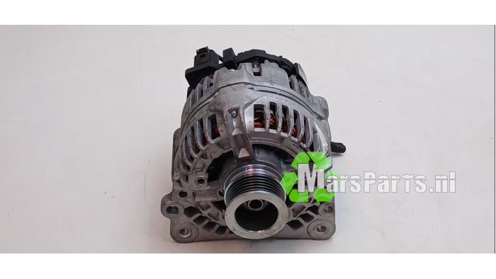 Gebruikte Dynamo Volkswagen Polo IV (9N1/2/3) 1.4 16V 75 Prijs € 60,00 Margeregeling aangeboden door Autodemontagebedrijf De Mars