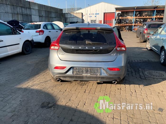 Gebruikte Tank element Pomp Volvo V40 (MV) 1.5 T3 16V Geartronic Prijs op aanvraag aangeboden door Autodemontagebedrijf De Mars