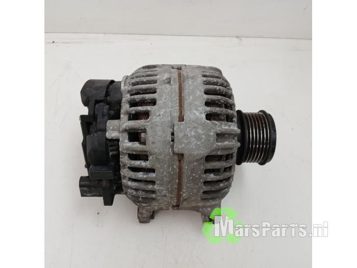 Gebruikte Dynamo Volkswagen Caddy III (2KA,2KH,2CA,2CH) 2.0 SDI Prijs € 35,00 Margeregeling aangeboden door Autodemontagebedrijf De Mars