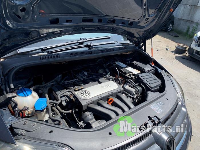 Gebruikte Motor Volkswagen Golf Plus (5M1/1KP) 2.0 FSI 16V Prijs € 300,00 Margeregeling aangeboden door Autodemontagebedrijf De Mars