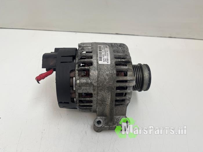 Gebruikte Dynamo Fiat Punto III (199) 0.9 TwinAir Turbo 100 Prijs € 50,00 Margeregeling aangeboden door Autodemontagebedrijf De Mars