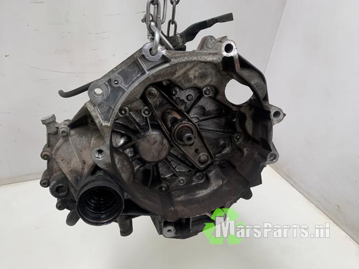Gebruikte Versnellingsbak Volkswagen Golf V (1K1) 1.6 FSI 16V Prijs € 300,00 Margeregeling aangeboden door Autodemontagebedrijf De Mars