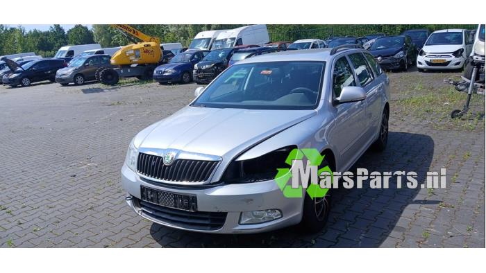 Gebruikte Steekas links-voor Skoda Octavia Combi (1Z5) 1.8 TSI 16V Prijs € 30,00 Margeregeling aangeboden door Autodemontagebedrijf De Mars
