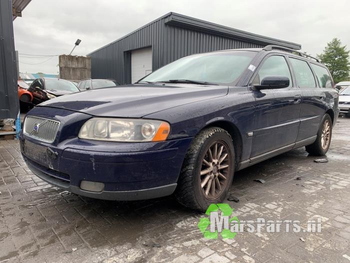 Gebruikte Subframe Volvo V70 (SW) 2.4 20V 140 Prijs € 120,00 Margeregeling aangeboden door Autodemontagebedrijf De Mars