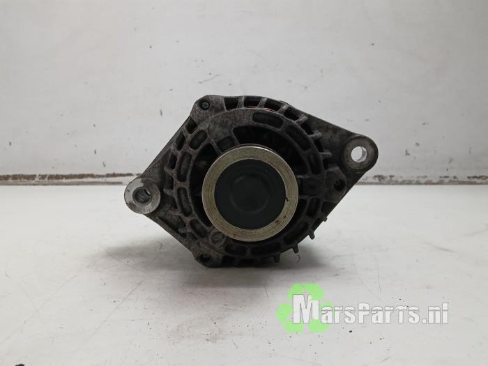 Gebruikte Dynamo Saab 9-5 (YS3E) 1.9 TiD 16V Prijs € 60,00 Margeregeling aangeboden door Autodemontagebedrijf De Mars