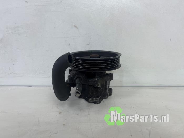 Gebruikte Servopomp Saab 9-5 (YS3E) 1.9 TiD 16V Prijs € 100,00 Margeregeling aangeboden door Autodemontagebedrijf De Mars
