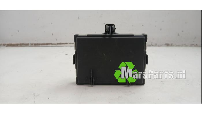 Gebruikte Deur module Mercedes S (222.0/222.1) 3.0 S-400d 4-Matic Prijs € 75,00 Margeregeling aangeboden door Autodemontagebedrijf De Mars