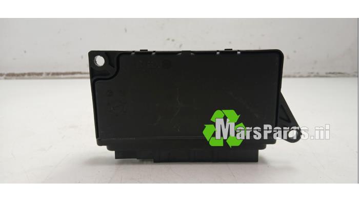 Gebruikte Module Centrale Deurvergrendeling Cadillac CTS I 3.2 V6 24V Prijs € 35,00 Margeregeling aangeboden door Autodemontagebedrijf De Mars
