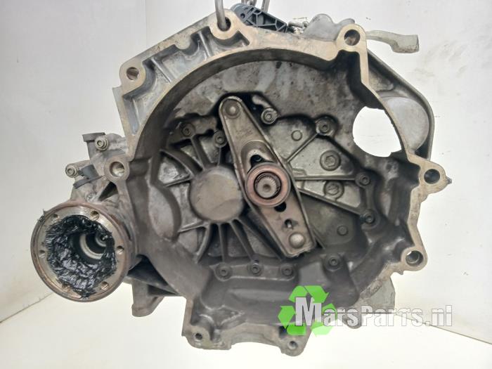 Gebruikte Versnellingsbak Volkswagen Polo V (6R) 1.2 12V Prijs € 200,00 Margeregeling aangeboden door Autodemontagebedrijf De Mars