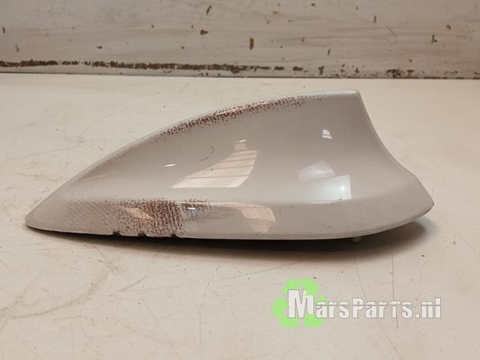 Gebruikte Antenne BMW 3 serie (F30) 328i 2.0 16V Prijs € 35,00 Margeregeling aangeboden door Autodemontagebedrijf De Mars