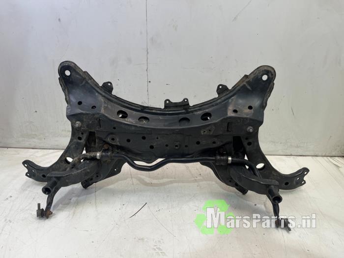 Gebruikte Subframe Toyota Corolla Touring Sport (E21/EH1) 1.8 16V Hybrid Prijs € 275,00 Margeregeling aangeboden door Autodemontagebedrijf De Mars