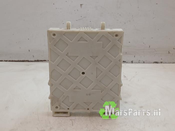 Gebruikte Bodycontrol Module Volvo V40 Cross Country (MZ) 2.0 D3 20V Prijs € 70,00 Margeregeling aangeboden door Autodemontagebedrijf De Mars