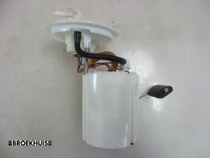 Gebruikte Tank element Pomp Kia Rio III (UB) 1.2 CVVT 16V Prijs € 40,00 Margeregeling aangeboden door Autobedrijf Broekhuis B.V.