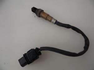 Gebruikte Lambda Sonde BMW 1 serie (F20) 118d 2.0 16V Prijs € 25,00 Margeregeling aangeboden door Autobedrijf Broekhuis B.V.