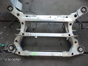 Gebruikte Subframe Tesla Model S 75D Prijs € 300,00 Margeregeling aangeboden door Autobedrijf Broekhuis B.V.