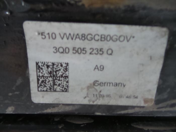 Subframe van een Skoda Superb (3V3) 1.6 TDI 2016