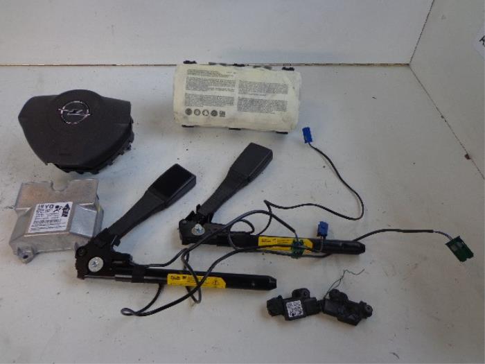 Opel Astra H 04 Airbag Sets + Modules voorraad